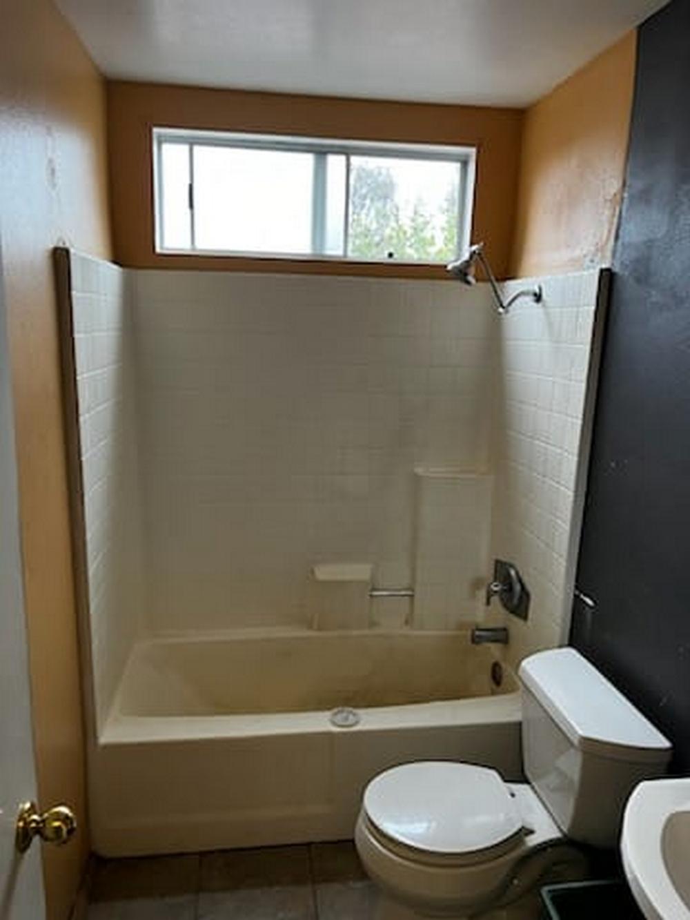 Bathtub Replacement in Long Beach, CA