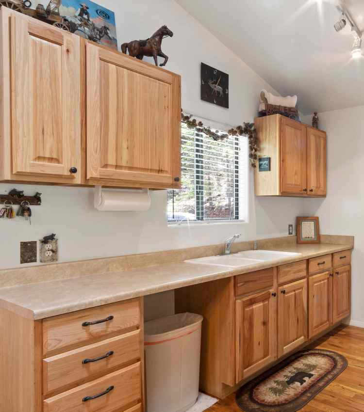 kitchen-cabinet-refacing