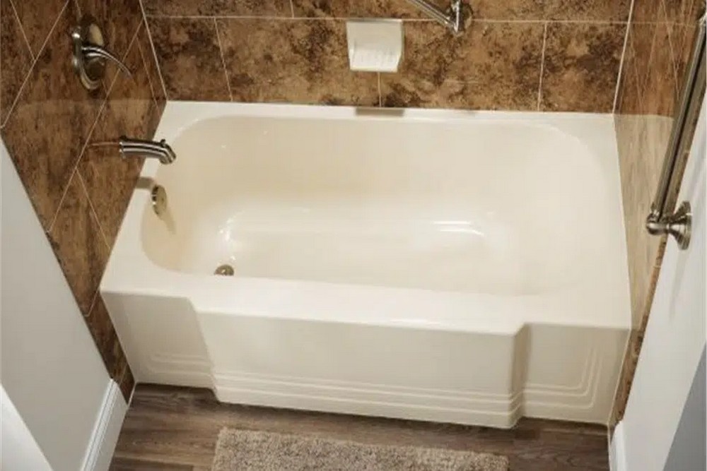Bathtub Replacement Can Transform the Look and Function of Your Bathroom